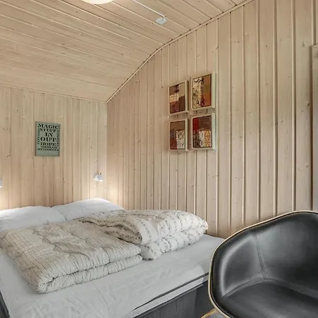 Tatil Evi Beach Front Home In Lokken With Sauna